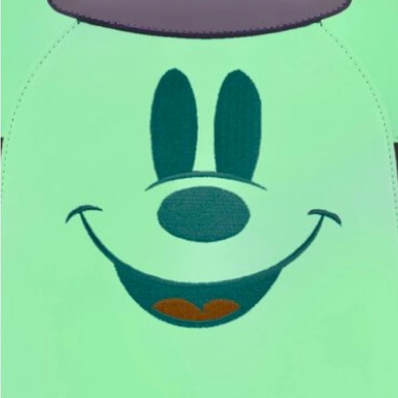 Mickey Mouse Halloween glow in the dark lounge fly backpack. - Picture 3 of 3